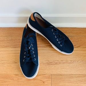 Navy Blue Low Top Sneaker w Brown Leather Heal